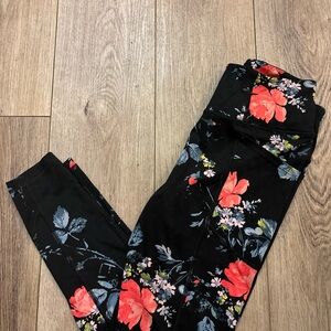 Victoria's Secret Black Floral Women's Jeggings